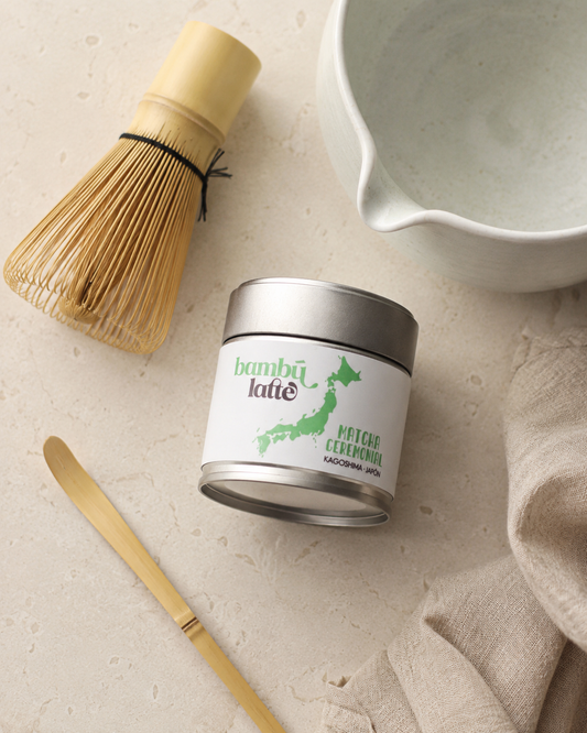 Matcha Experience Pack Bambú Latte con lata de matcha ceremonial y kit de utensilios