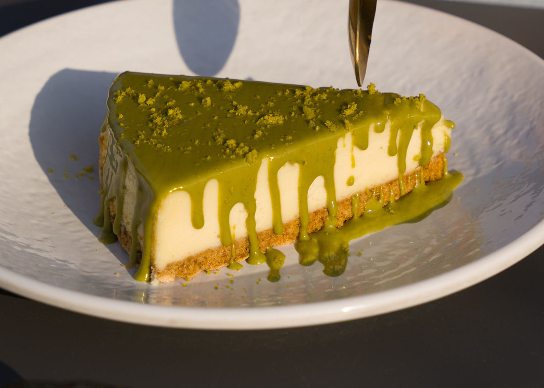 Cheesecake de matcha sin horno — cremosa, fresca y espectacular