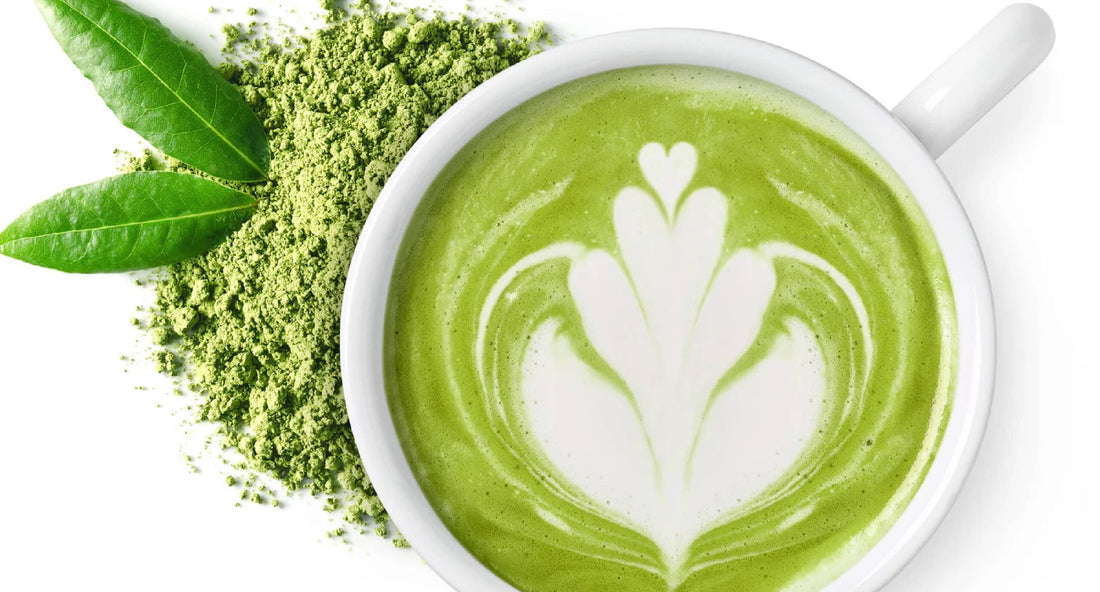 Rituales elegantes: accesorios para preparar matcha y café en casa con un toque premium