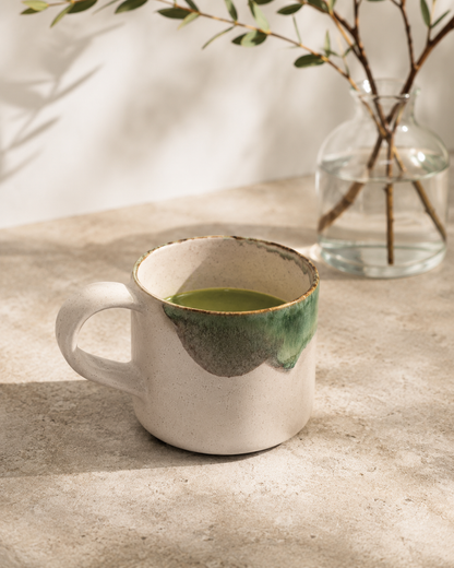 Lata de té matcha premium Bambú Latte con chawan y chasen